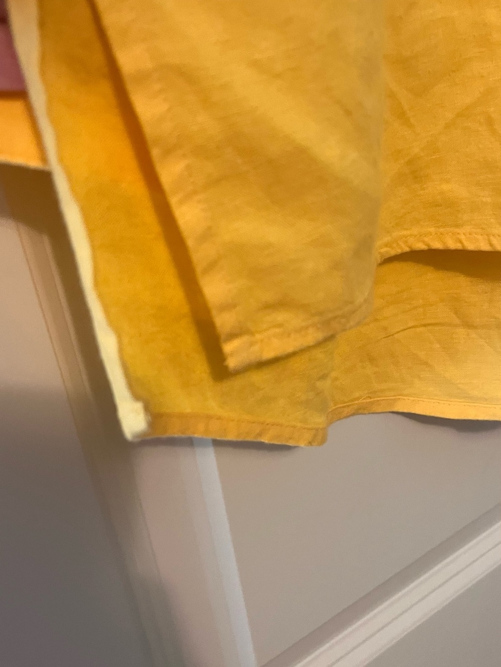 Banana Republic Women’s Light Yellow Button-Down Shirt - Picture 3 of 5